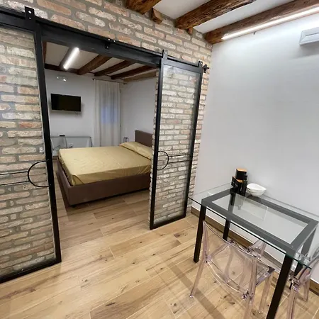 Loft For Couples Close To The Ghetto Apartamento Veneza