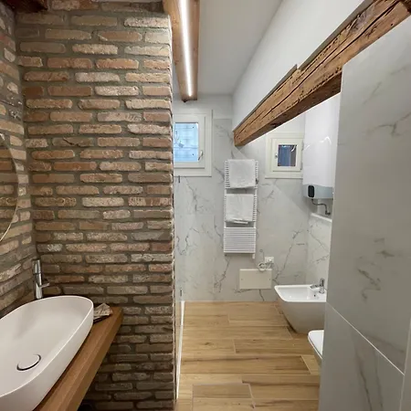 Loft For Couples Close To The Ghetto Apartment